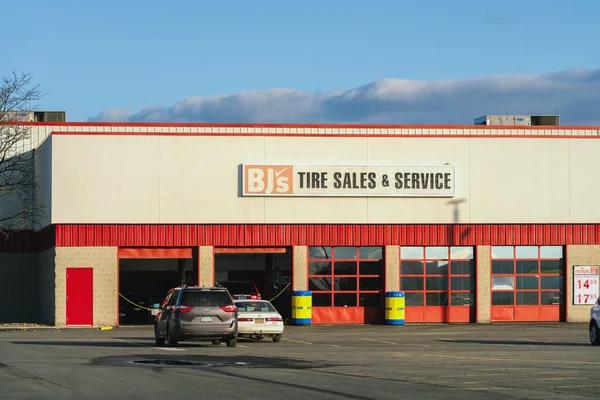 Fix Your Garage Door in New Braunfels Without the Hassle