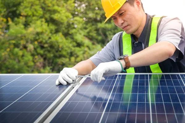 Reliable Roof Maintenance Services for Leak Prevention