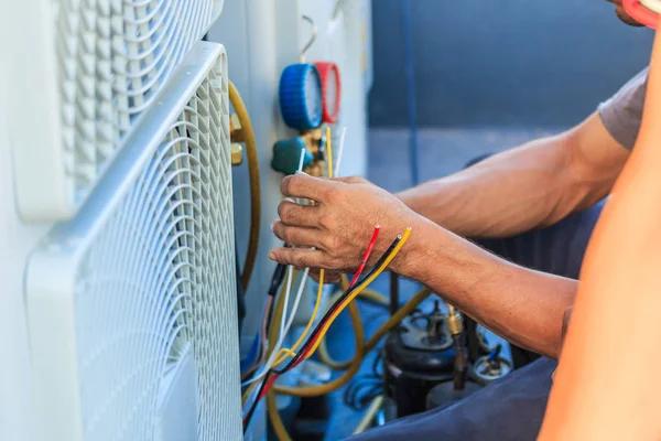 Avoid Major Breakdowns with Professional Air Conditioning Service
