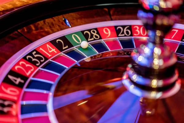 Exploring Different Table Options at an online casino Singapore